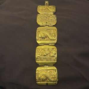 Gold Dragon Motif Bracelet